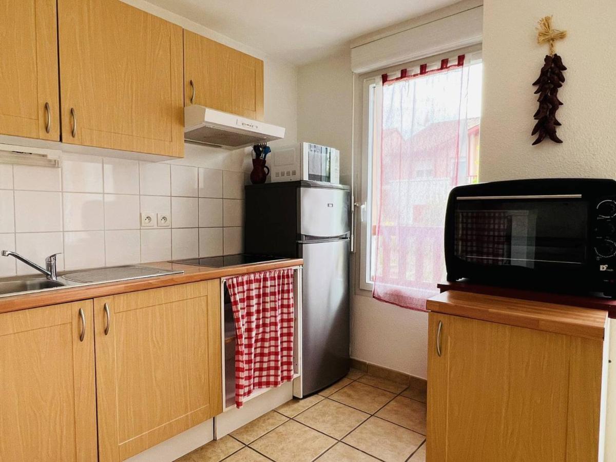 Appartement F2 A Cambo-Les-Bains Avec Piscine, Proche Thermes, Terrasse Et Parking - Fr-1-495-36 Zewnętrze zdjęcie
