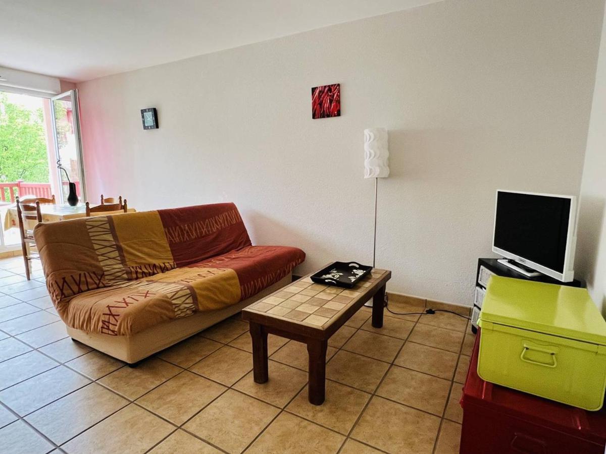 Appartement F2 A Cambo-Les-Bains Avec Piscine, Proche Thermes, Terrasse Et Parking - Fr-1-495-36 Zewnętrze zdjęcie