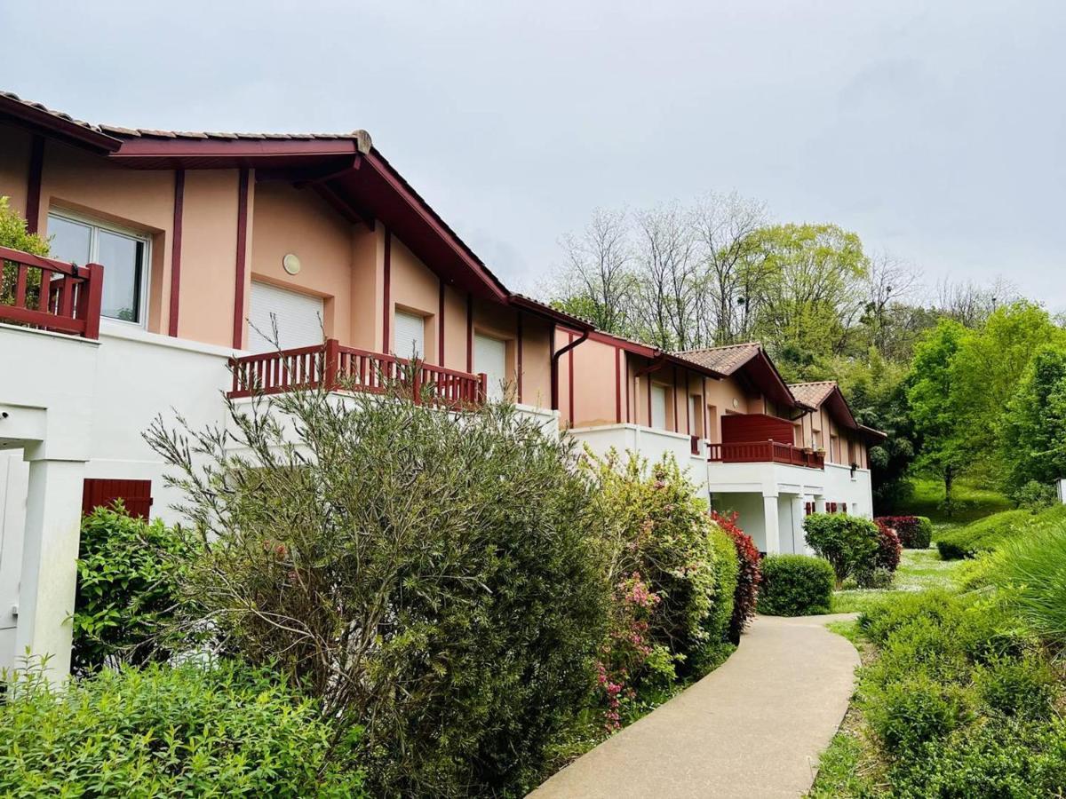 Appartement F2 A Cambo-Les-Bains Avec Piscine, Proche Thermes, Terrasse Et Parking - Fr-1-495-36 Zewnętrze zdjęcie