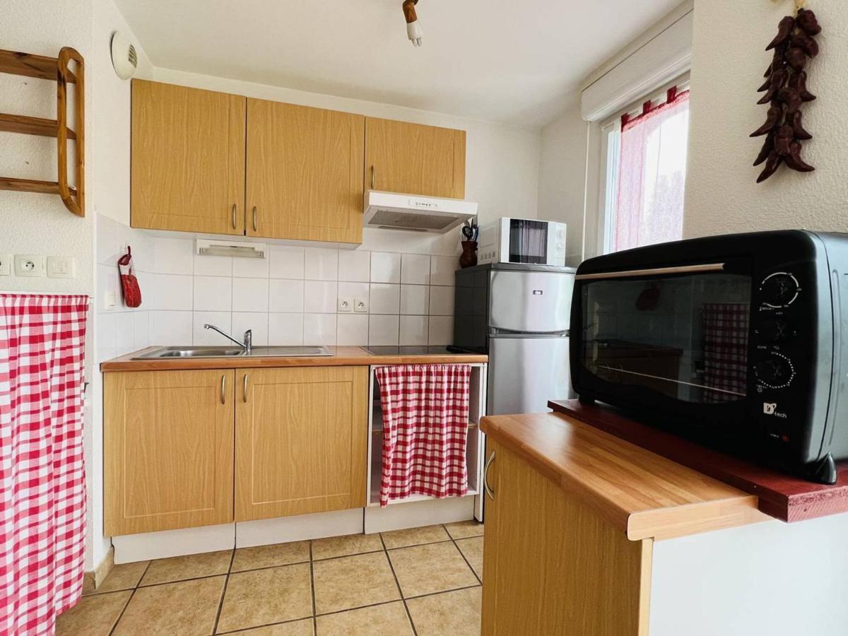 Appartement F2 A Cambo-Les-Bains Avec Piscine, Proche Thermes, Terrasse Et Parking - Fr-1-495-36 Zewnętrze zdjęcie